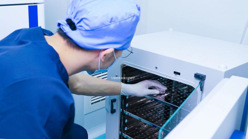 52歲的失去獨立的卵子可以分開生孩子嗎？你應該再生看醫生嗎？